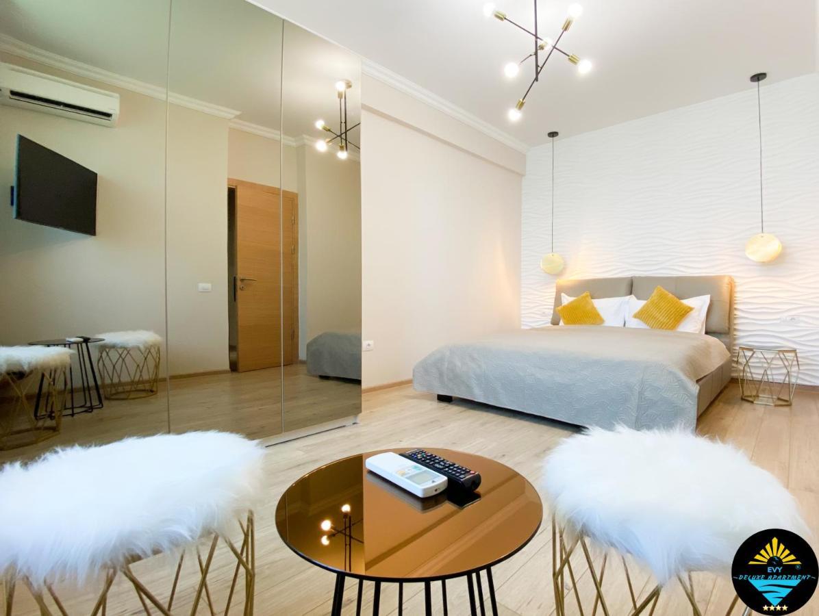 Evy Deluxe Apartment มามายา ภายนอก รูปภาพ