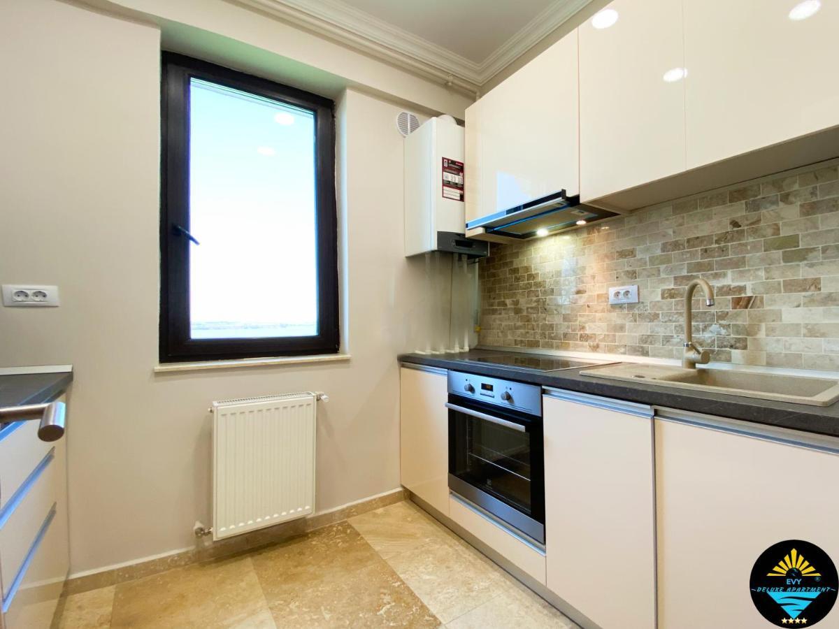 Evy Deluxe Apartment มามายา ภายนอก รูปภาพ