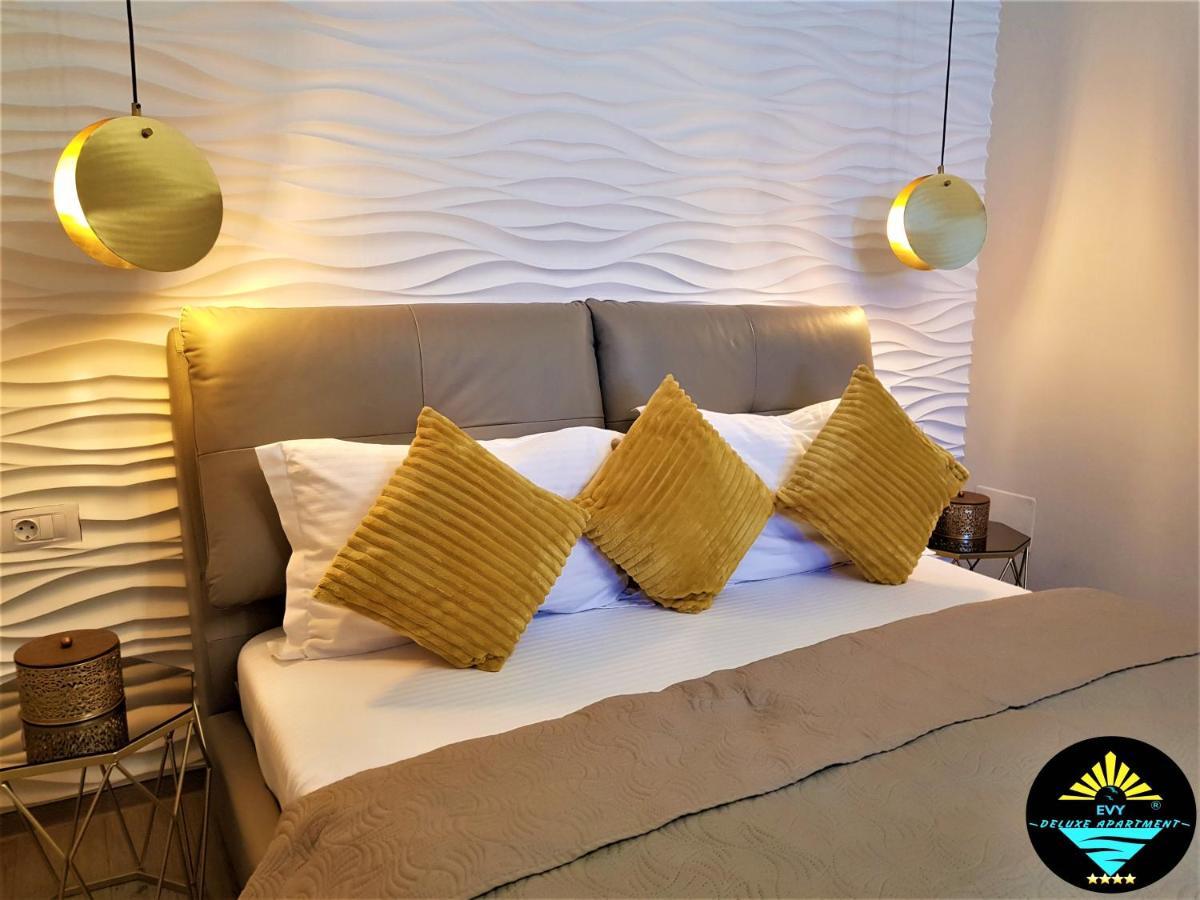 Evy Deluxe Apartment มามายา ภายนอก รูปภาพ