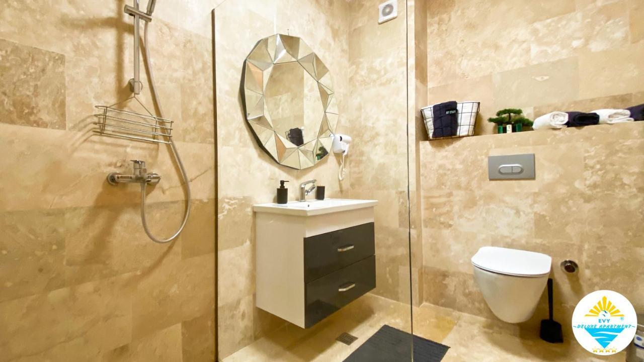Evy Deluxe Apartment มามายา ภายนอก รูปภาพ