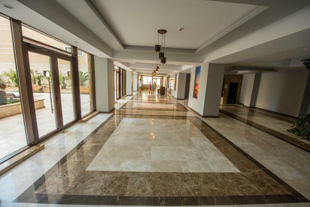 Evy Deluxe Apartment มามายา ภายนอก รูปภาพ